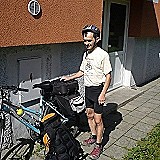 Český cykloturista dnes vyráža z  Čiernej nad  Tisou  cez celé bývalé  Československo