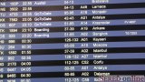  Letom NE 3502 s odletom  o 22:55 z Viedne do Larnaky malo Viedenske letisko ukoncit  poskytovanie sluzieb spolocnosti SkyEurope. Lietadlo SkyEurope z Viedne do Larnaky dnes uz vsak  neodletelo.