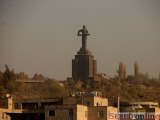  Nad Jerevanom bdie Mať Arménia